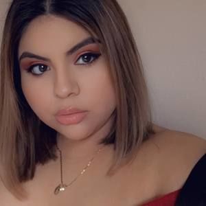 Meet your Posher, Beatriz